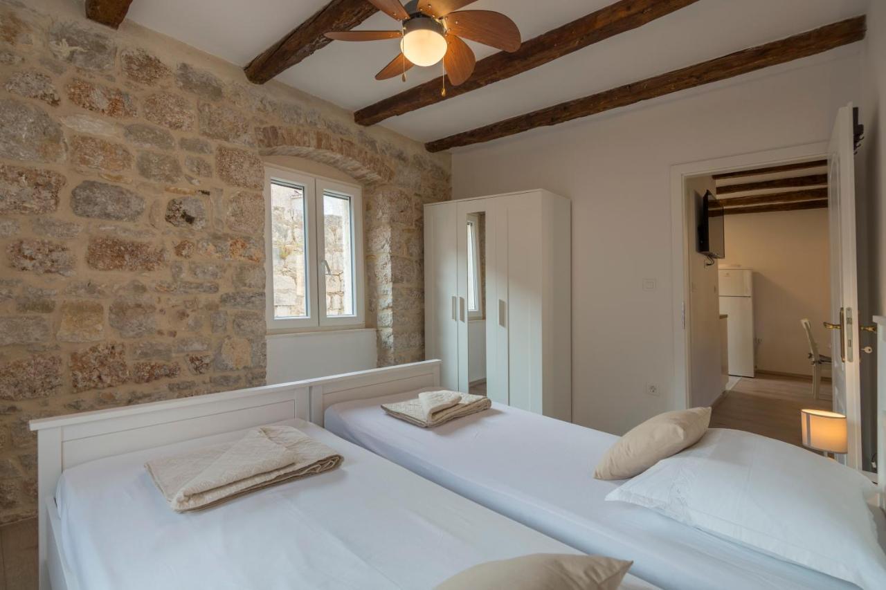 Apartments Bepi Komiža Eksteriør billede